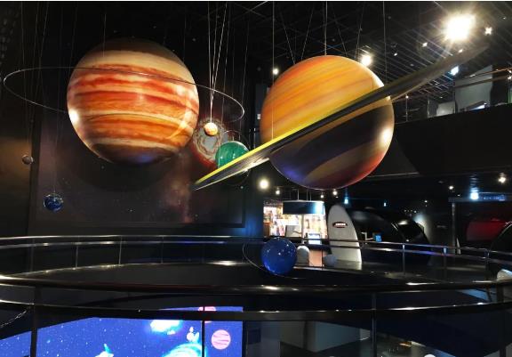 球體造型在展廳空間中的運用都有哪些方式 球體造型在展廳空間中的運用都有哪些方式